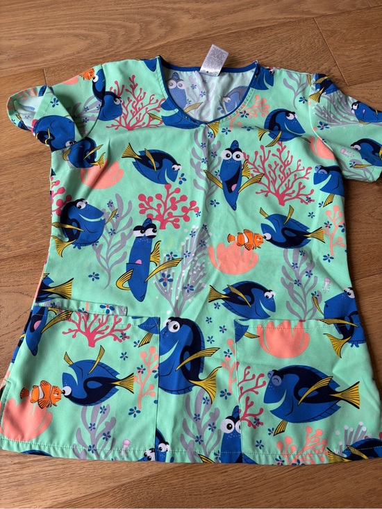 Disney Tops - Disney finding nemo dory scrub top womens XS